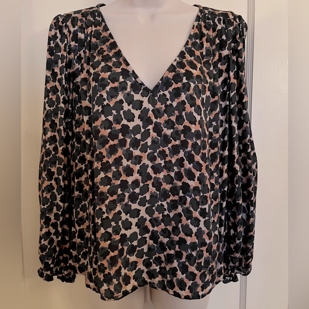 Velvet by Graham & Spencer Abstract Flowers Blouse